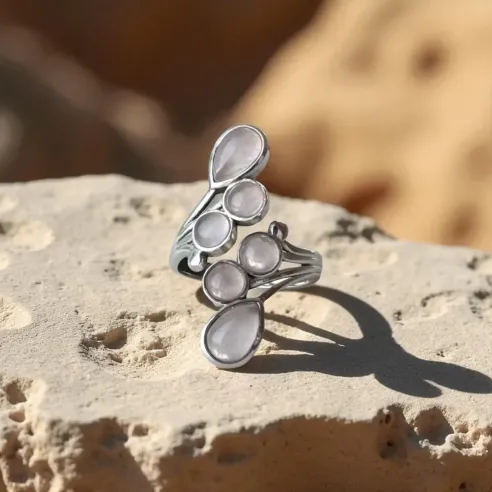 Bague Quartz Rose Gouttes – Amour de Soi & Douceur Émotionnelle