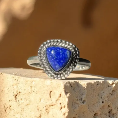 Bague Nina Lapis Lazuli – Expression & Sagesse Intérieure