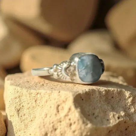 Bague Nora Émeraude – Amour & Régénération Émotionnelle