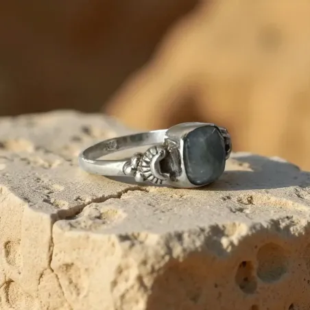 Bague Nora Émeraude – Amour & Régénération Émotionnelle
