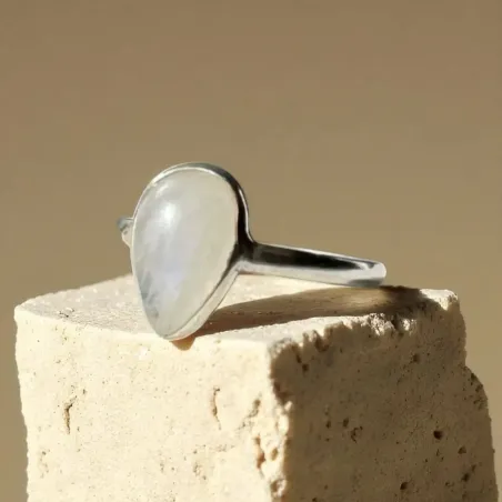 Bague Aura Pierre de Lune – Féminin intuition & Douceur