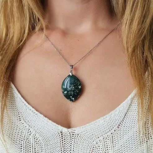 Pendentif Agate mousse marquise – Pierre d’ancrage naturelle et énergie
