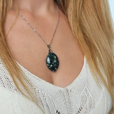 Pendentif Agate mousse marquise – Pierre d’ancrage naturelle et énergie