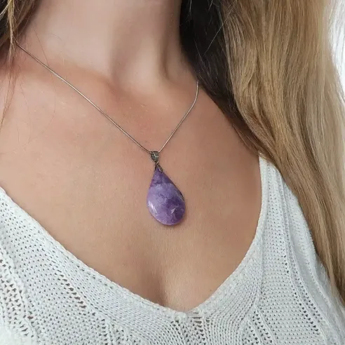 Pendentif améthyste goutte – Sérénité et pierre spirituelle