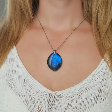 Pendentif en Labradorite Marquise – Intuition & Protection