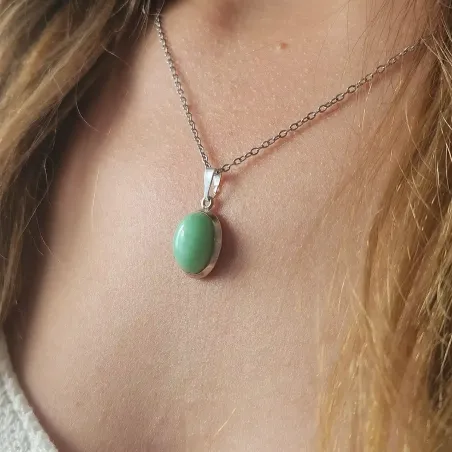 Pendentif en Jade naturelle ovale