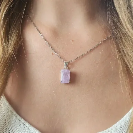 Pendentif en Kunzite rectangle griffé – Amour inconditionnel