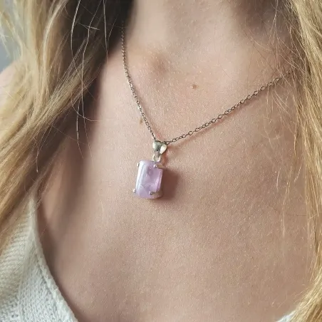 Pendentif en Kunzite rectangle griffé – Amour inconditionnel