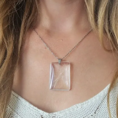 Pendentif en Cristal de Roche – amplificateur d'énergie