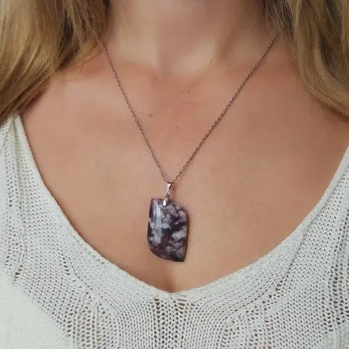 Pendentif Tourmaline Rose Argent – amour et douceur du cœur