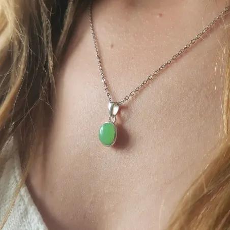 Pendentif en Jade Naturelle – Paix, Chance & Sagesse