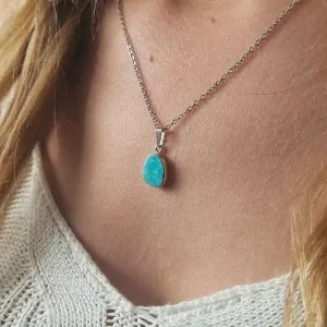 Pendentif Turquoise Naturelle – Communication & Protection