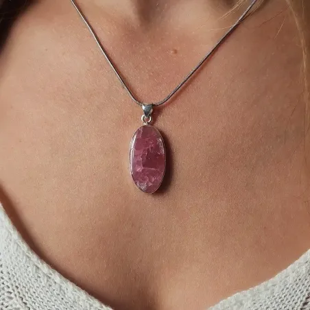 Pendentif cobaltocalcite – Amour et douceur vibratoire