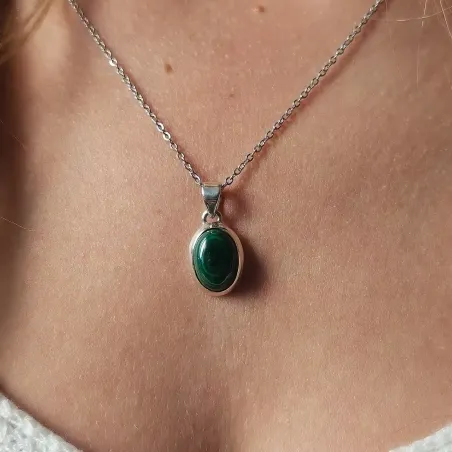 Pendentif malachite ovale argent – Protection et équilibre