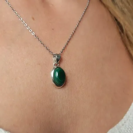 Pendentif malachite ovale argent – Protection et équilibre