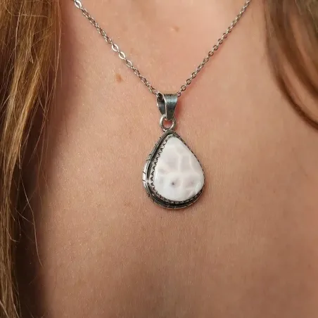 Pendentif Opale Rose naturelle – Douceur et guérison du cœur