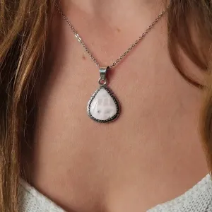 Pendentif Opale Rose naturelle – Douceur et guérison du cœur