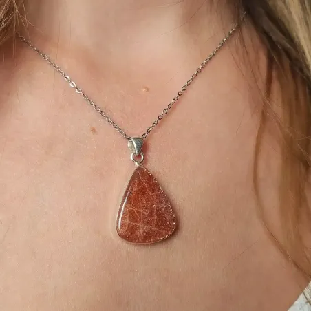 Pendentif Pierre de soleil argent forme triangle vitalité