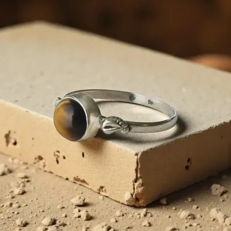 Bague Vesta Oeil de Tigre – Ancrage & Protection Énergétique