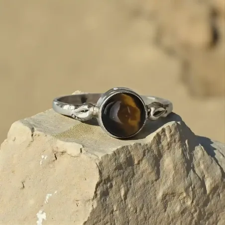 Bague Vesta Oeil de Tigre – Ancrage & Protection Énergétique