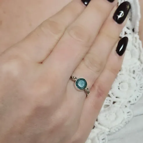 Bague Vesta Émeraude – Amour Sincère & Guérison Émotionnelle