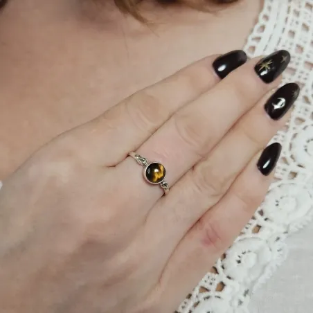 Bague Vesta Oeil de Tigre – Ancrage & Protection Énergétique