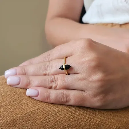 Bague Onyx noir Pointe – Bijou d’ancrage et de protection