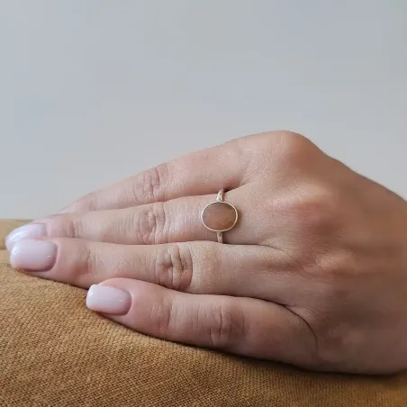 Bague en Pierre de Soleil – Énergie solaire et élégance