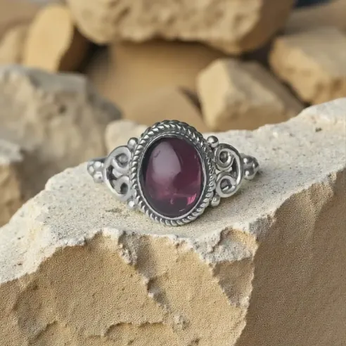 Bague Liriem Grenat – Force Intérieure & Vitalité Émotionnelle