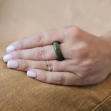 Anneau de Jade Naturel – chance & paix intérieure