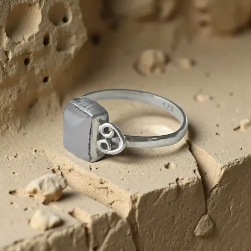 Bague arwen Quartz Rose – Douceur Émotionnelle & Amour