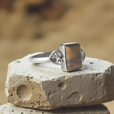 Bague Arwen Oeil de Tigre – Ancrage & Protection Énergétique