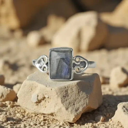 Bague Arwen Labradorite – Intuition & Protection Énergétique