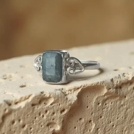 Bague Arwen Émeraude – Amour Sincère & Guérison Émotionnelle