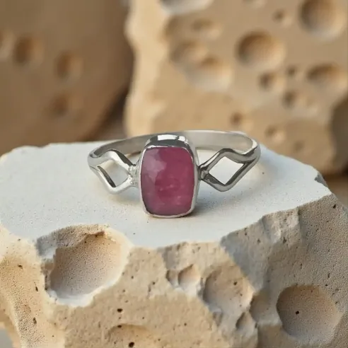 Bague Anwyn Rhodochrosite – Guérison & Douceur du Cœur