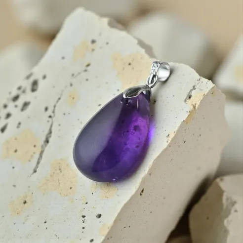 Pendentif Améthyste Maria – Sagesse & Paix Intérieure