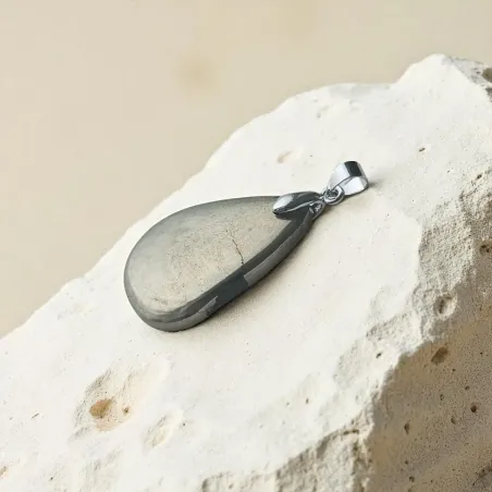 Pendentif Pyrite Goutte ovale – Protection & Confiance Intérieure