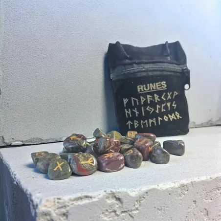 Runes en Unakite – Divination Nordique & Guérison Émotionnelle