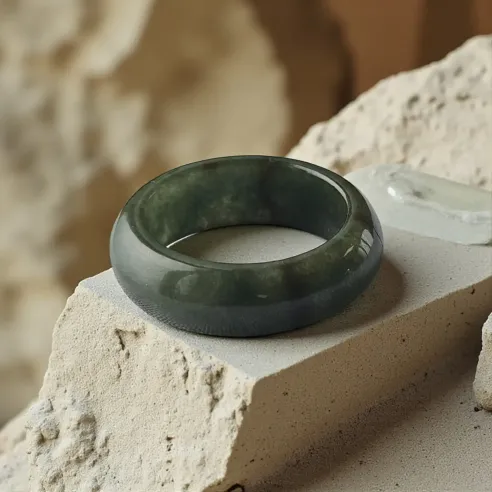Anneau de Jade Naturel – chance & paix intérieure
