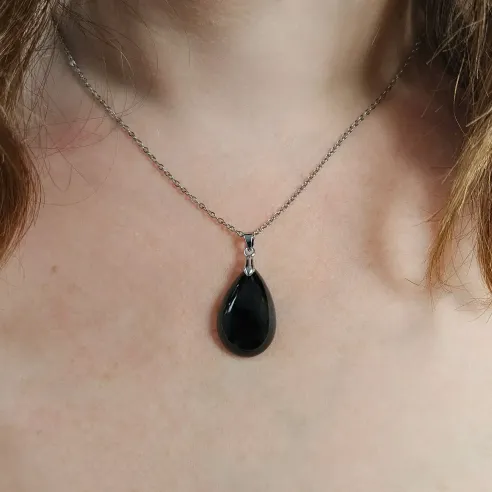 Pendentif Spinelle Noire goutte – Bouclier énergie & Ancrage