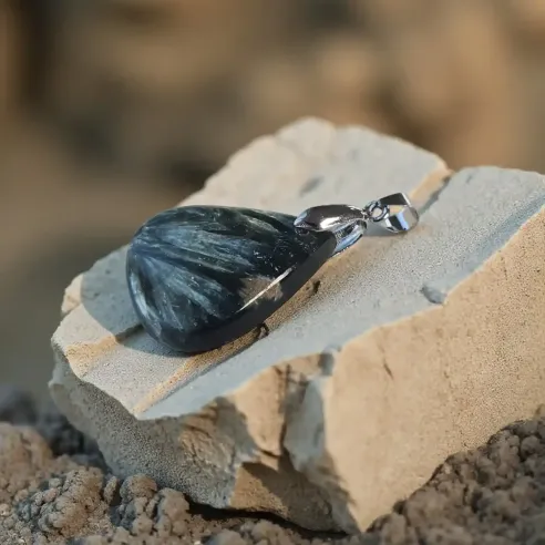 Pendentif Séraphinite Lyraë – Céleste & Guérison du Cœur