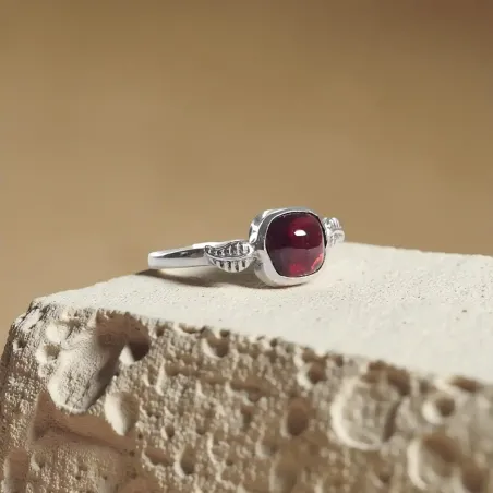 Bague Sylia Grenat – Énergie Vitale & Ancrage Émotionnel