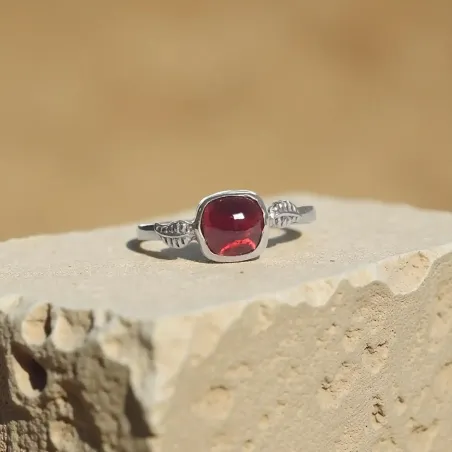 Bague Sylia Grenat – Énergie Vitale & Ancrage Émotionnel
