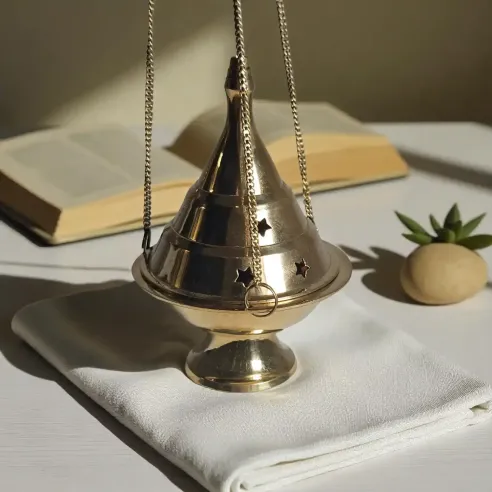 Encensoir d’église laiton doré avec chaînette – Rituel sacré