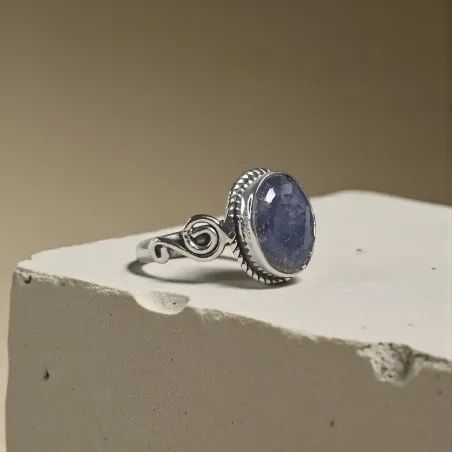 Bague Sylvestre Saphir – Sagesse, Concentration & Clarté Mentale