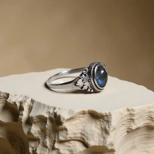 Bague Nyra Labradorite – Intuition & Bouclier Protecteur