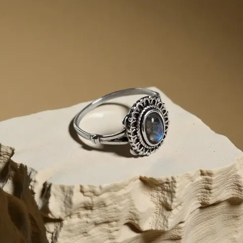 Bague Rosëa Labradorite – Fine Rosace & Protection Intuitive