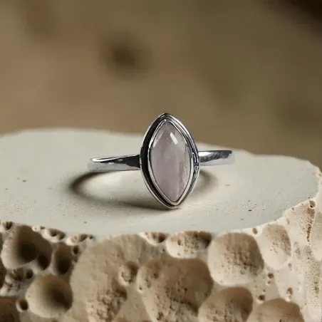 Bague Marquise Quartz Rose – Tendresse & Énergie du Cœur