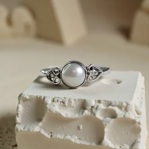 Bague Séréna Perle – Intuition, Douceur & Féminin Sacré