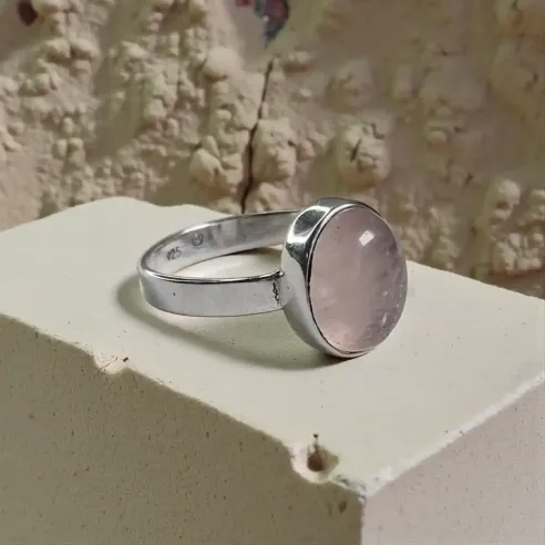 Bague Ysild Quartz Rose – Douceur & Ancrage Émotionnel